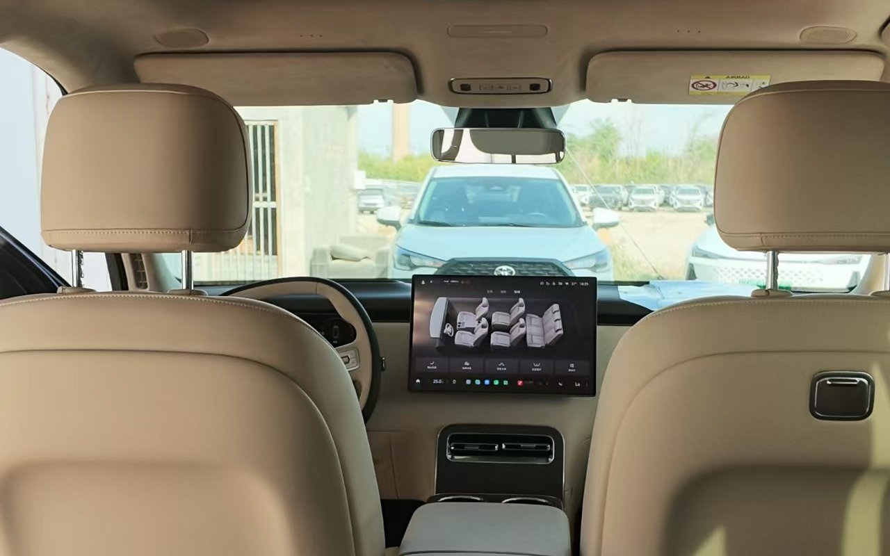 Xiaomi Pengcheng N90 cabin